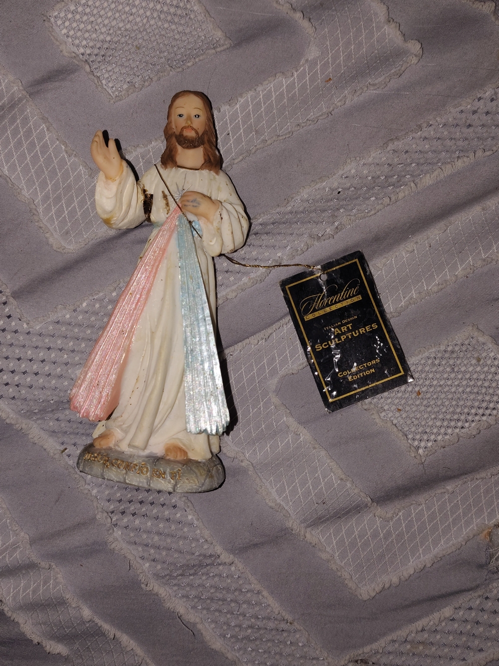 Religious Statue Figurine with Pink and Blue Rays